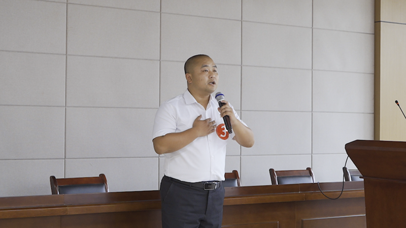 113452-153022.png 傅偉偉演講照片_副本.png