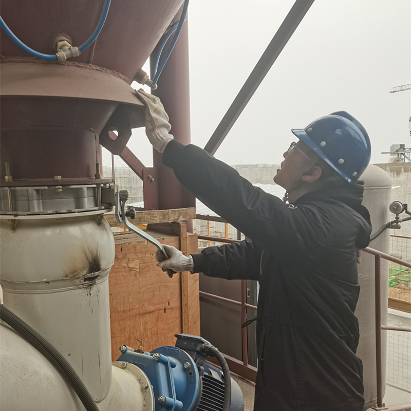 165700-314884.jpg 檢修機器_副本.jpg